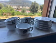 Vendo 5 tazze della caffe mokador nuove mai usate complete di 5 piattini