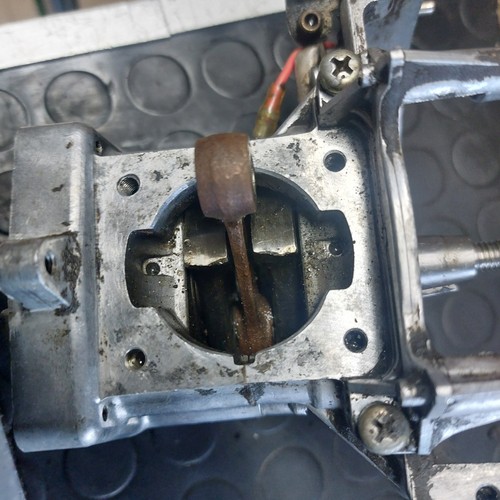 Basamento motore - basamento,