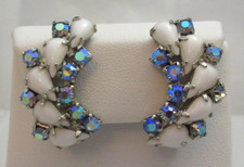 Hi End Vintage Prong Set Milk