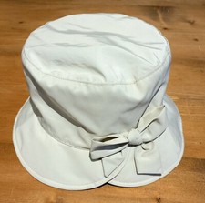 CAPPELLO DA PIOGGIA BEIGE INTREND