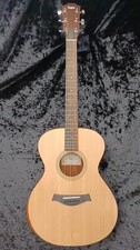 TAYLOR ACADEMY 12E Chitarra