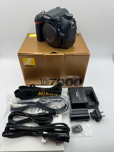 ☆Eccellente【NIKON】D7000