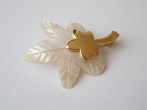 Spilla perlmutt fiore vintage - spilla,