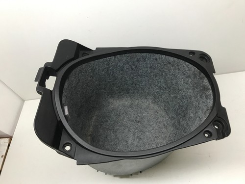 Vano porta casco sotto - vano,