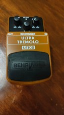 PEDALE Per chitarra . BEHRINGER -  ULTRA TREMOLO  UT 100  perfettam. funzionante