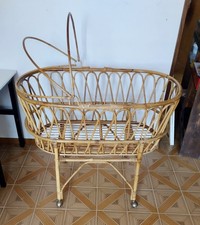 CULLA lettino in bambu' e vimini con ruote ,   cm 40x56x93