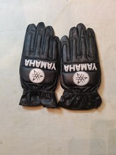 Guanti YAMAHA  Colore Nero In
