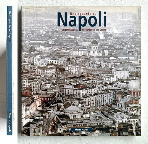 Uno sguardo napoli - su,