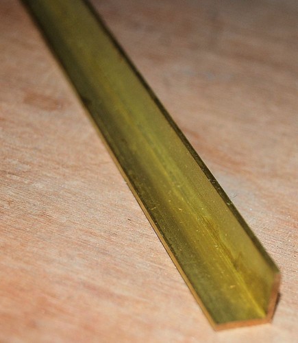 Barra ottone angolo - in,