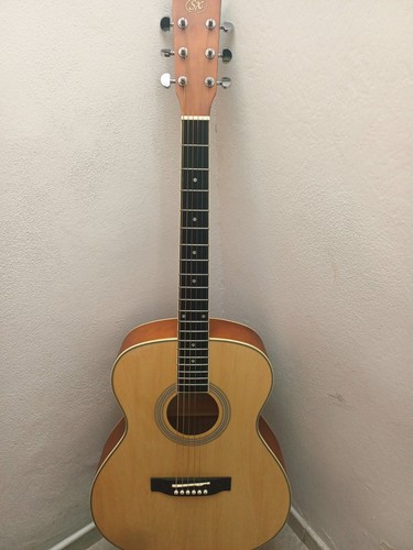 Chitarra acustica nuova - chitarra,