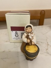 Thun  Donna Con Paiolo  Del Presepe Classico Bianco. Con Scatola