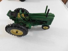 TRATTORE PRESSOFUSO JOHN DEERE