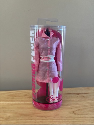 Barbie 2006 fashion - fever, tube