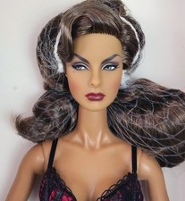 Vamp Agnes von Weiss Fashion