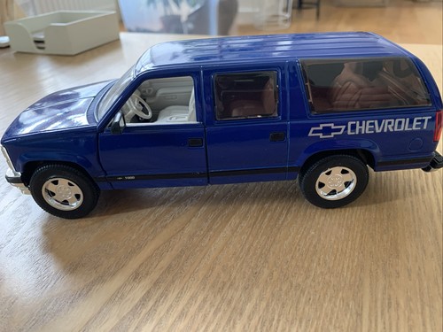 Models chevy suburban 1500 - chevy,