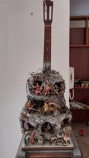 Presepe Napoletano Artistico su Base di Chitarra – Unico e Artigianale