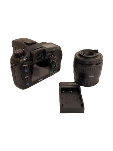 Fotocamera digitale reflex