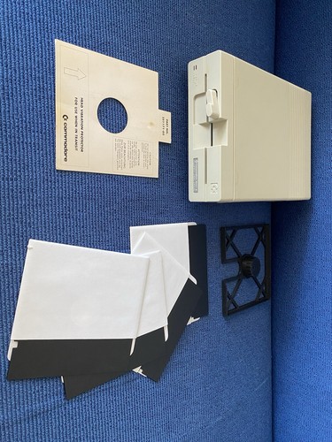 Commodore floppy drive 1541ii - commodore,