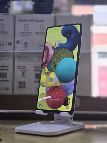 Samsung galaxy a51 grado - -,