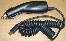 🚗 Mini Caricabatteria USB