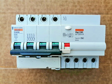 MERLIN GERIN C60N 32A 6 kA