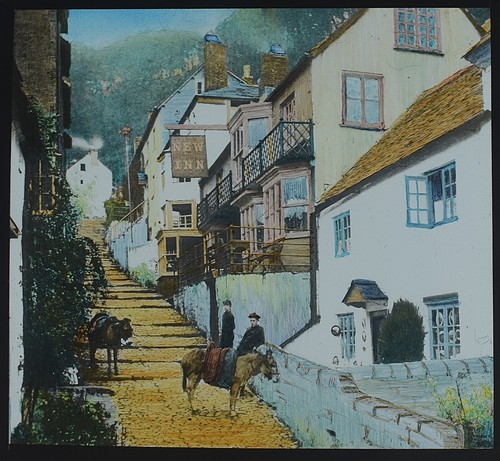 Photo clovelly looking the - up,