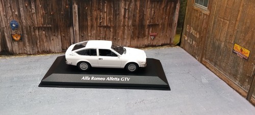 Alfa roméo alfetta gtv 1976 - roméo,