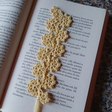 Segnalibro All'uncinetto