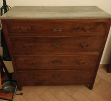 Comò, cassettiera primi anni del '900. Quattro cassetti. Con ripiano in marmo