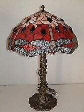 Lampada Abatjour Vetro TIFFANY rosso con libellule e base LIBERTY in Ottone