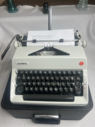 Macchina scrivere portatile - scrivere,