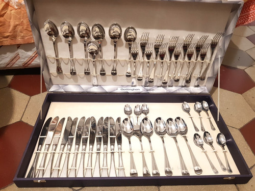 Servizio posate 12 firmato - ,