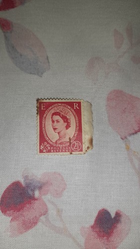 Raro francobollo rosso - , usato
