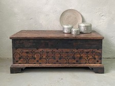 cassapanca  legno decorata