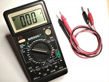 Vendesi multimetro digitale M890C+