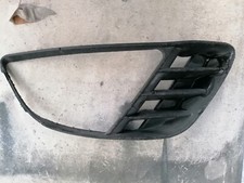ford fiesta mk5 paraurti anteriore griglia mascherina mostrina bumper grille