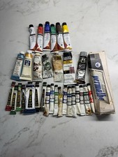 Grande lotto di dipinti ad