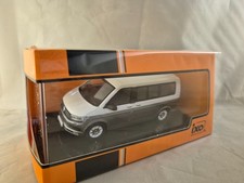 IXO IXOCLC595N.22 Volkswagen VW T6 Multivan Blanc - Gris - 2017 1/43