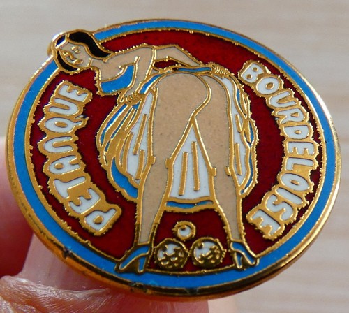 Rare pin sport petanque - pin's, club