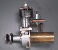 Antico motore modello