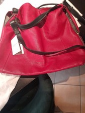 Borsa da donna marca Furla di colore rossa, usata poco ben conservata.