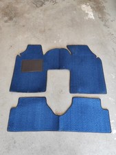 Serie tappeti in moquette blu