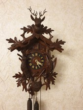 Antico orologio a cucù