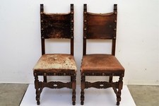 COPPIA DI ANTICHE SEDIE IN LEGNO E CUOIO