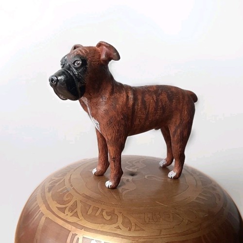 Statua cane boxer