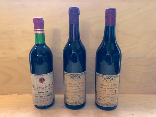 Vecchie bottiglie barbera - vecchie,