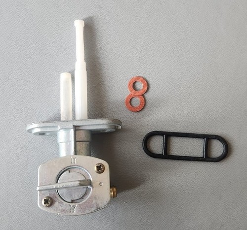 Rubinetto carburante nuovo