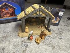 Fontanini Lighted Stable W/