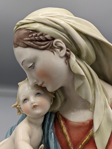 Statuina porcellana madonna