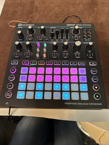 Novation circuit mono - mono, station